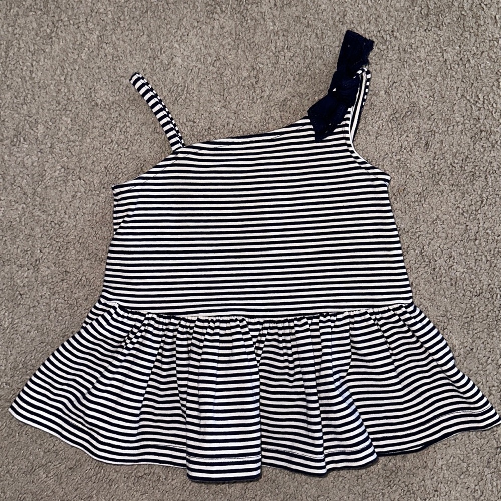 🏷️ 5 for $25 🏷️ Lilly Wicket 18 months top